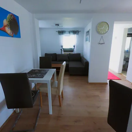 Ninua, 5 Schlafzimmer, Garten & Terrasse Inn Hemmingstedt