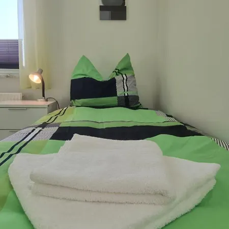 Ninua, 5 Schlafzimmer, Garten & Terrasse Inn *